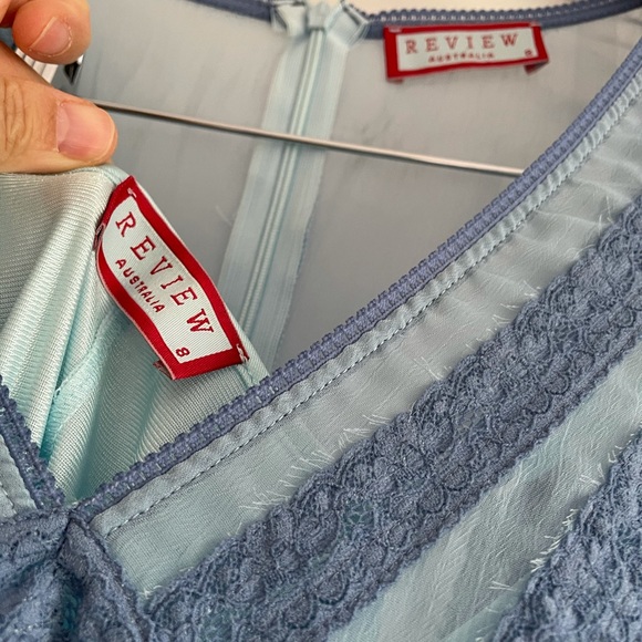 Beautiful REVIEW pleated dress with lace detail. - Picture 4 of 4